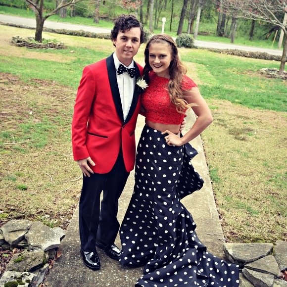 Sherri Hill Prom Dress - Picture 2 of 7